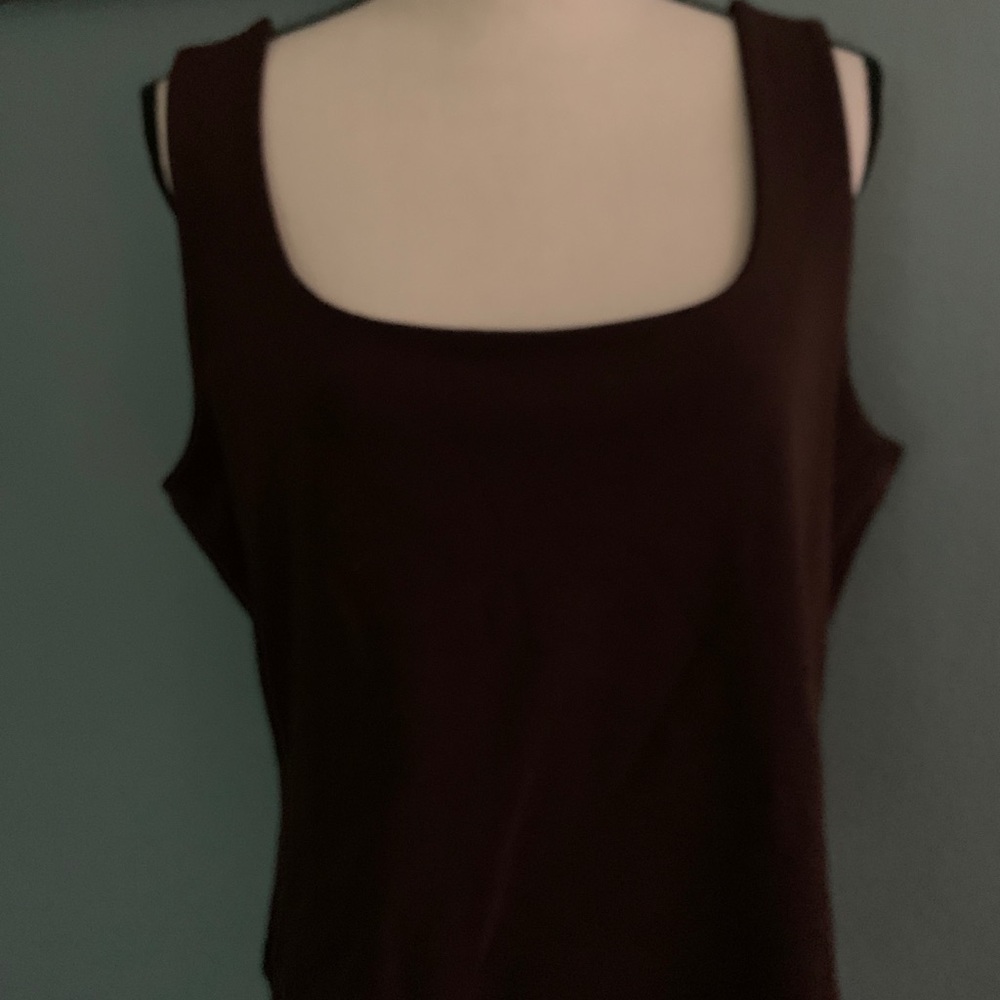 Tops - Picture 11 of 12